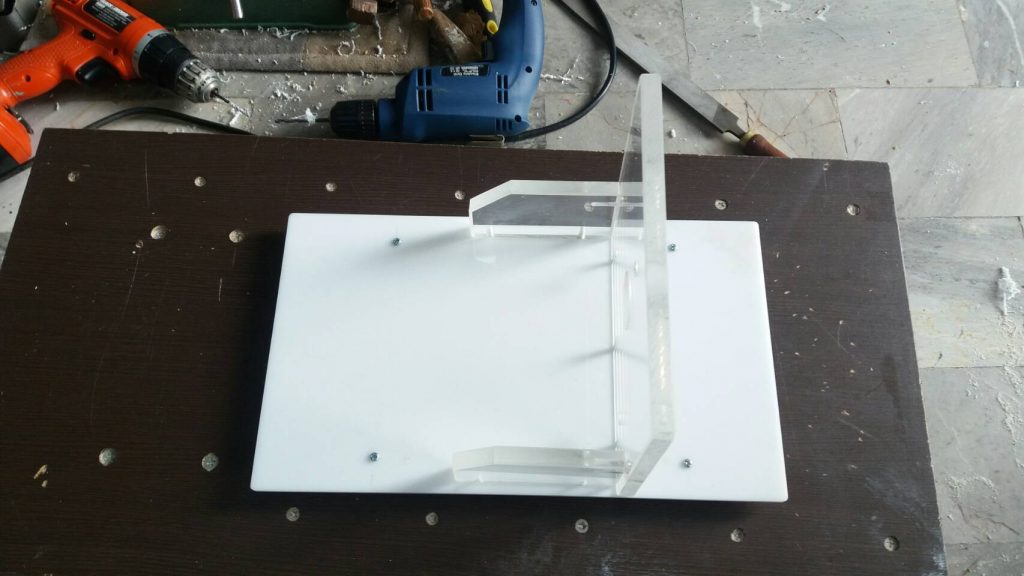 Build installation bases for BLDC motor by using acrylic sheets
