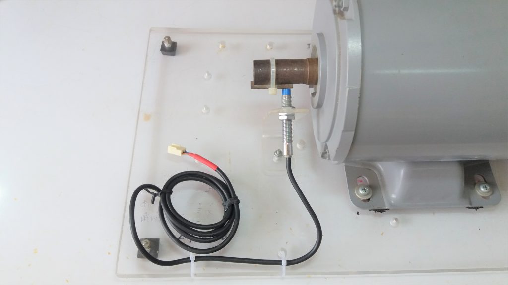 Install Proximity Speed sensor for 3 Phase Induction Motor