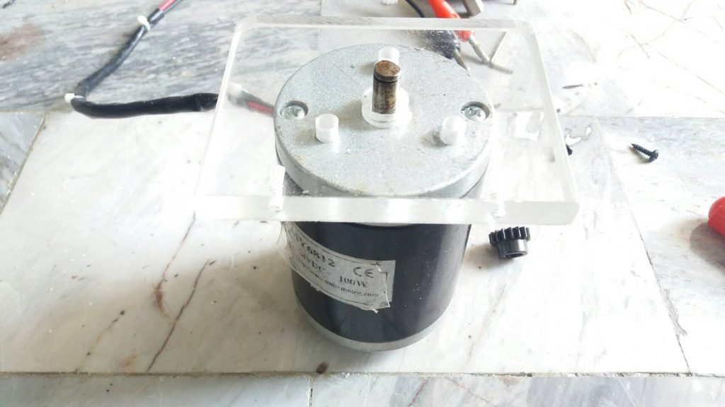 Build a DC motor mounting base for Experiment