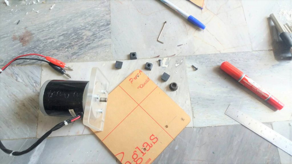 Build a DC motor mounting base for Experiment