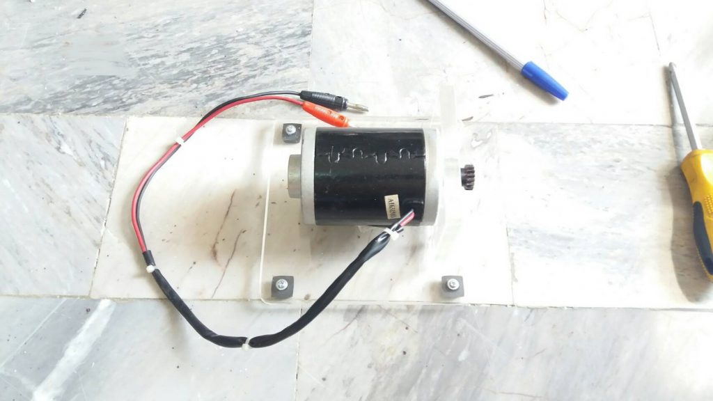 Build a DC motor mounting base for Experiment