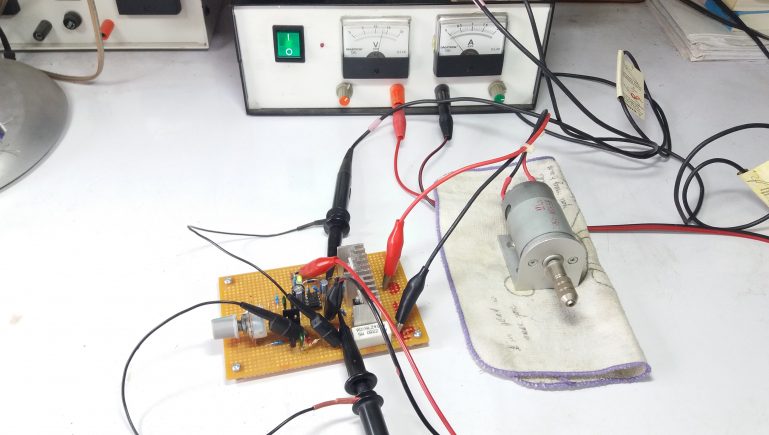 Simple DC Motor speed control by IR2153