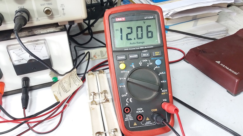 Test push-pull converter using the UCC3808 PWM Controller