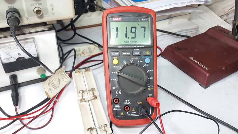 Test push-pull converter using the UCC3808 PWM Controller