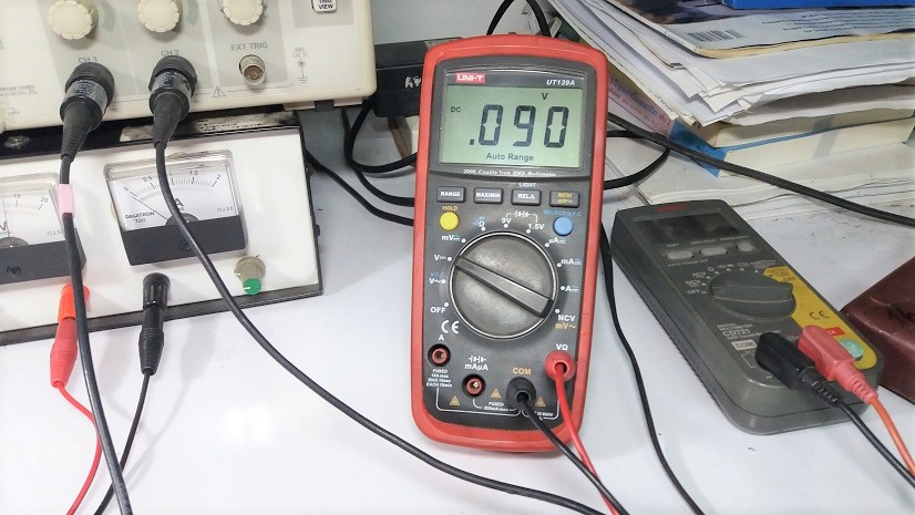 Half-Bridge Converter SMPS Using UCC3808 Controller