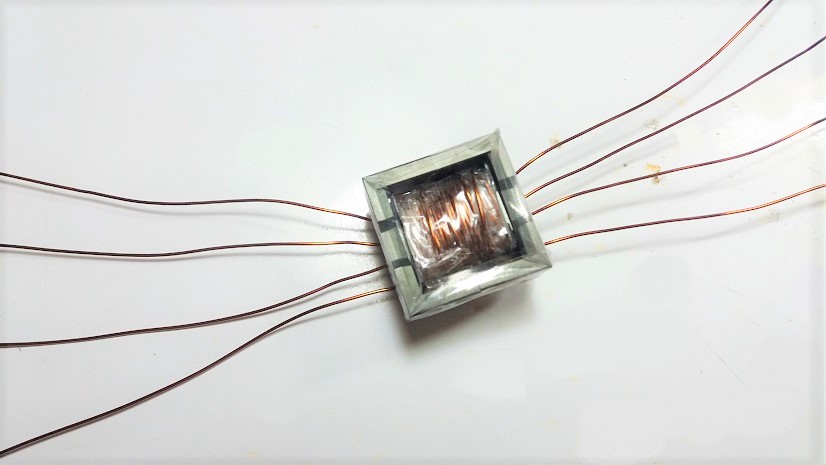 Half-Bridge Converter SMPS Using UCC3808 Controller