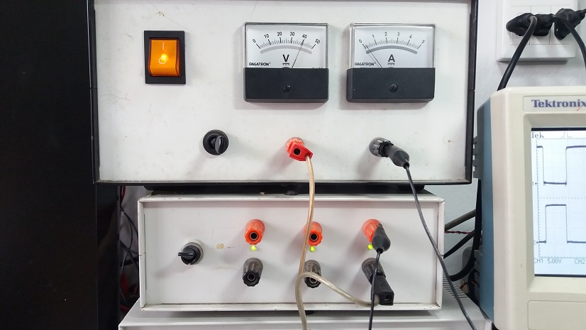 Test push-pull converter using the UCC3808 PWM Controller