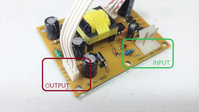 VIPer22A Control The Small Flyback Switching Power Supply