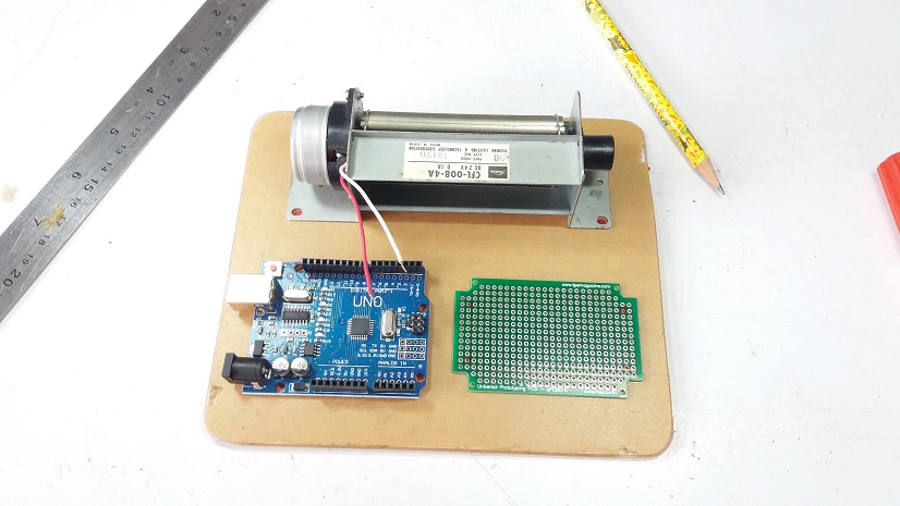 Experiment board DC Motor Speed Control with Arduino UNO