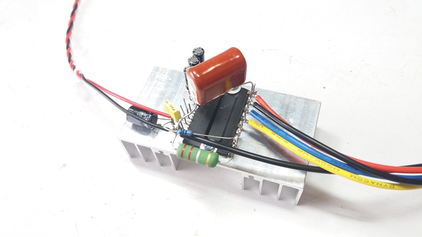 Small Size Prototype of 3 Phase Motor Drive by Using IPM-IKCM15F60GA