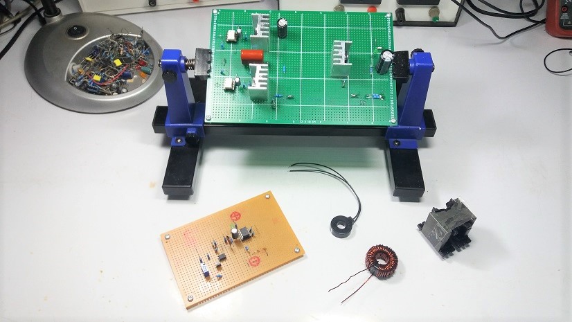 Simple Half-Bridge Topology Switching Mode Power Supply Using IR2153