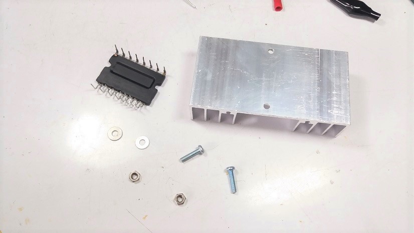 Small Size Prototype of 3 Phase Motor Drive by Using IPM-IKCM15F60GA