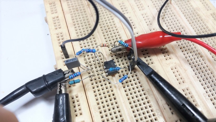 Fan Speed Control by Temperature Monitoring using Op-amp LM393