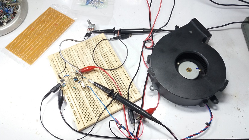 Fan Speed Control by Temperature Monitoring using Op-amp LM393