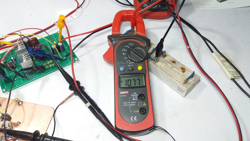 Mini DC to DC Synchronous Buck Converter by Using LM2575HVT