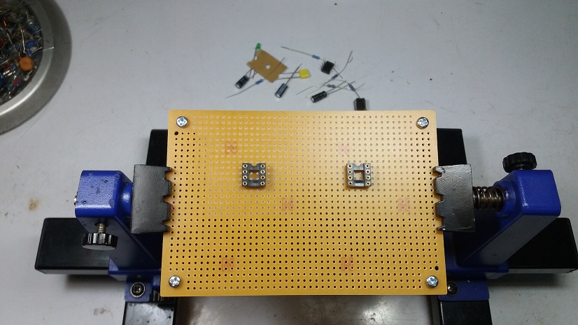 Op-amp LM393 Control DC-DC Synchronous Buck Converter