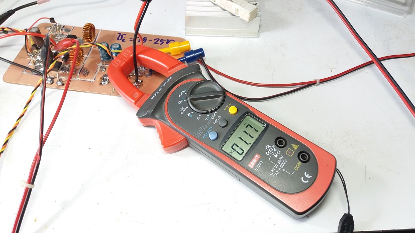 Dual-Phase Buck Converter by using SG3524 Controller