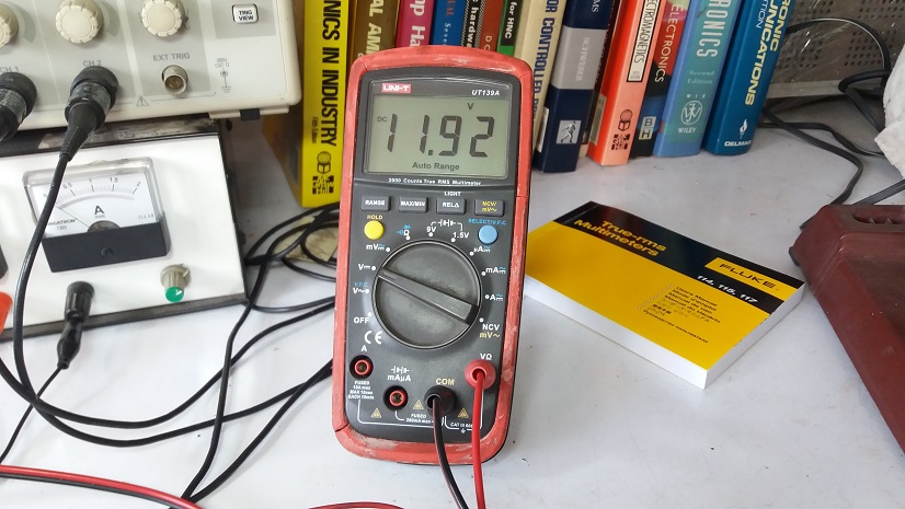 Two-Phase Buck Converter Based on Arduino UNO