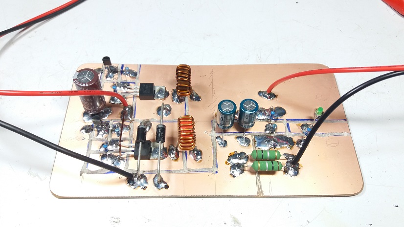 Dual-Phase Buck Converter by using SG3524 Controller