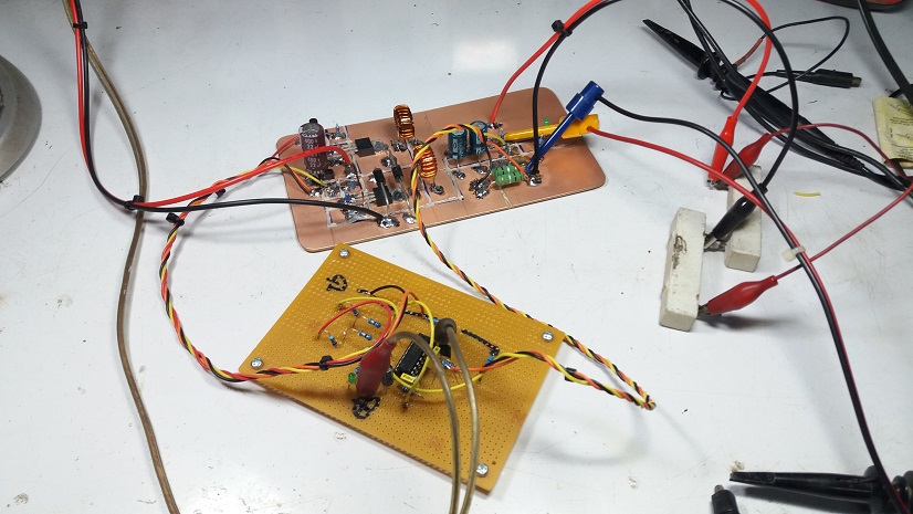 Dual-Phase Buck Converter by using SG3524 Controller