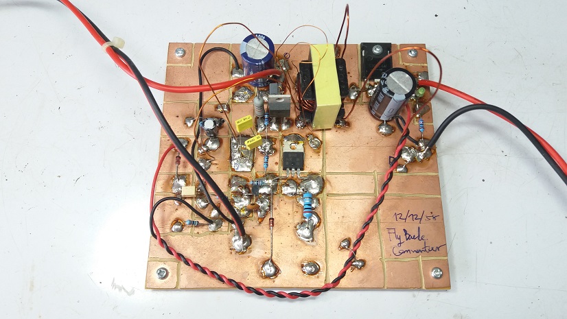 Prototype Self-Oscillating Flyback Converter SMPS