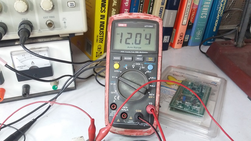 Basic Current-sharing By using Voltage-Controlled Current Sources for DC-DC Converters