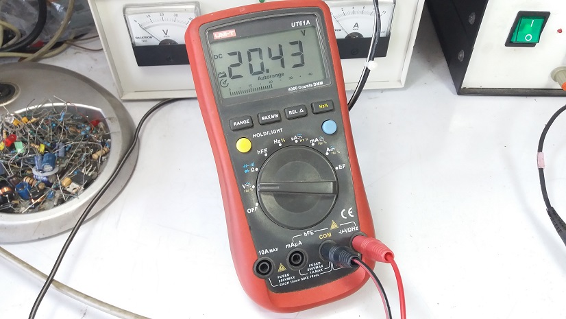 L293D Output Stage for DC-DC Two-Phase Buck Converter