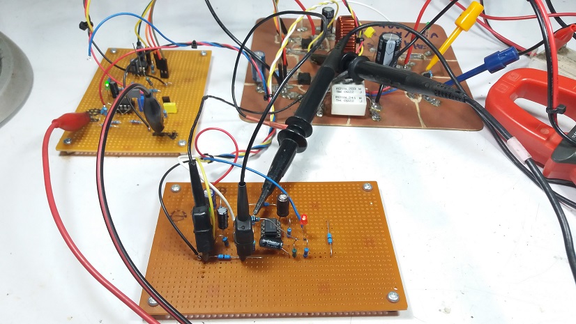 Simple Lossless Inductor Current Sensing for DC-DC Converters