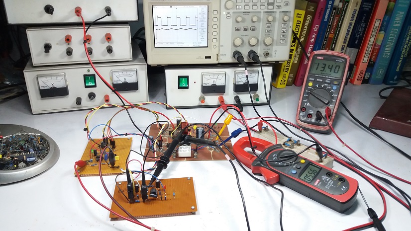 Simple Lossless Inductor Current Sensing for DC-DC Converters