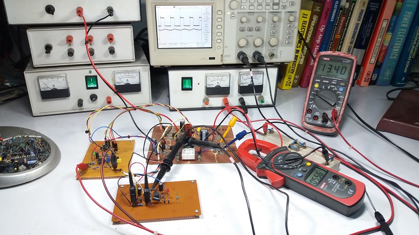 Simple Lossless Inductor Current Sensing for DC-DC Converters 