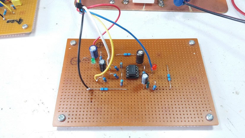 Simple Lossless Inductor Current Sensing for DC-DC Converters