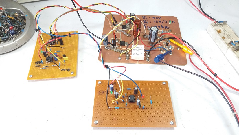 Simple Lossless Inductor Current Sensing for DC-DC Converters