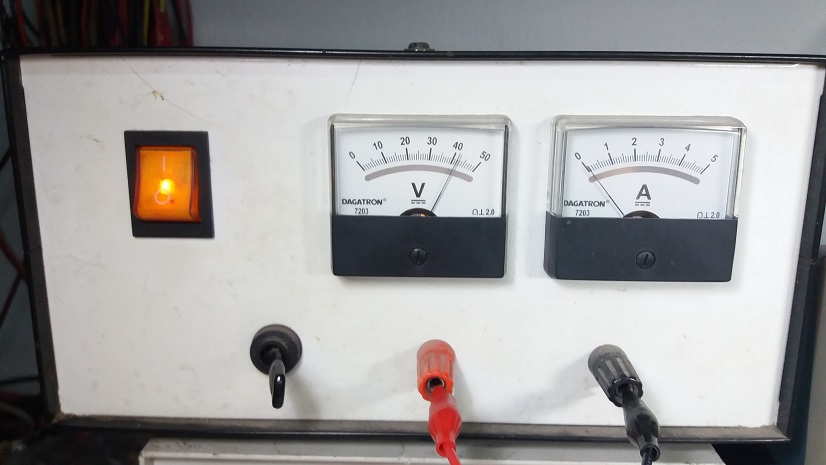 Simple Lossless Inductor Current Sensing for DC-DC Converters