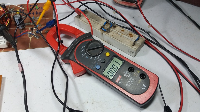 Simple Lossless Inductor Current Sensing for DC-DC Converters