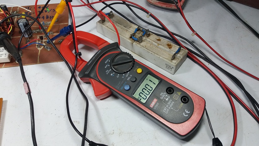 Simple Lossless Inductor Current Sensing for DC-DC Converters 