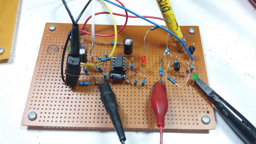 Simple Lossless Inductor Current Sensing for DC-DC Converters