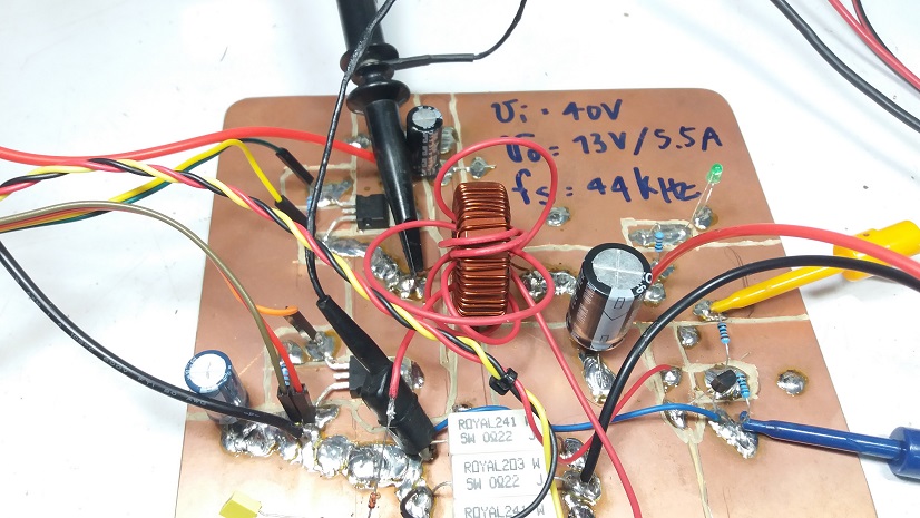 Simple Lossless Inductor Current Sensing for DC-DC Converters