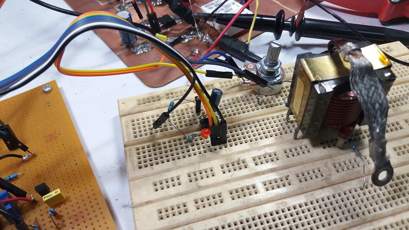 Simple Lossless Inductor Current Sensing for DC-DC Converters