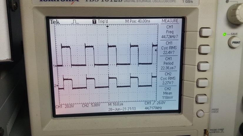 Simple Lossless Inductor Current Sensing for DC-DC Converters