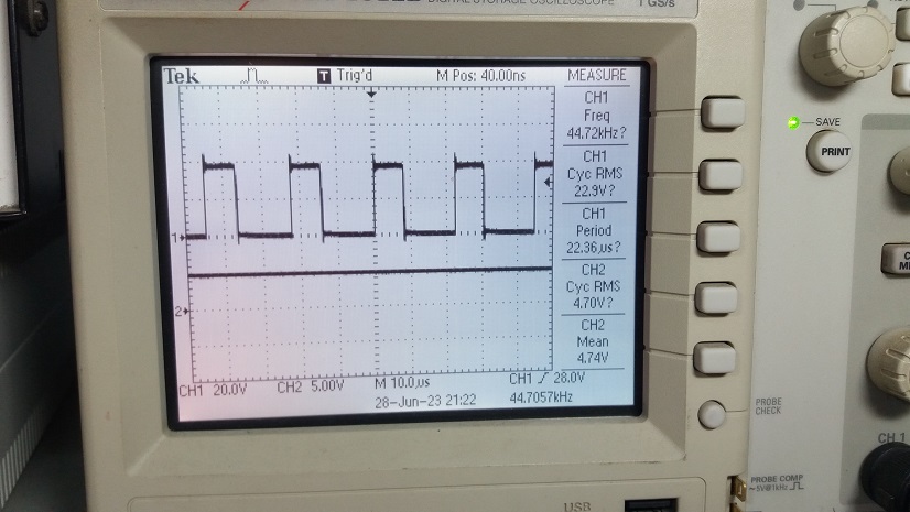 Simple Lossless Inductor Current Sensing for DC-DC Converters