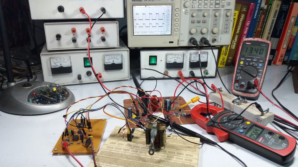 Simple Lossless Inductor Current Sensing for DC-DC Converters