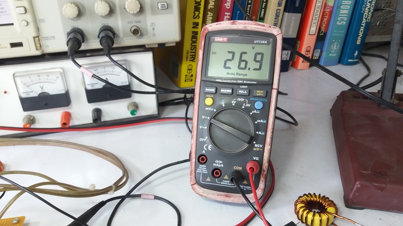 Experimental DC-DC Boost Converter using Flying Capacitor Topology