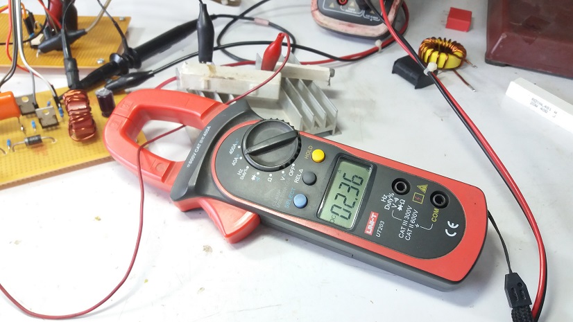 Experimental DC-DC Boost Converter using Flying Capacitor Topology 