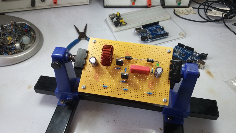 Experimental DC-DC Boost Converter using Flying Capacitor Topology 