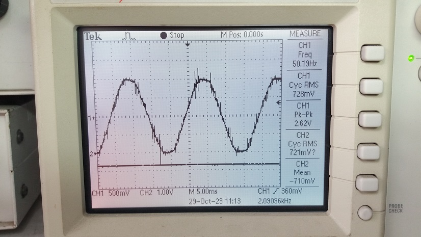 True RMS-to-DC Converter by using AD737