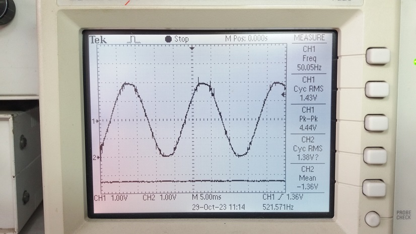 True RMS-to-DC Converter by using AD737