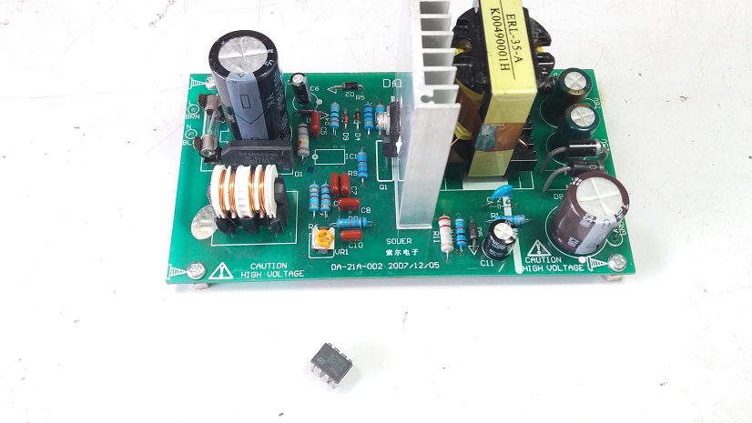 Voltage Mode Control Flyback Converter SMPUS Based on Arduino