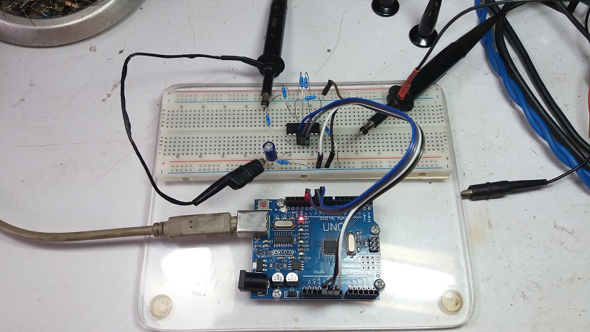 MCP4922 Digital-to-Analog Converter 12-Bit with Arduino UNO