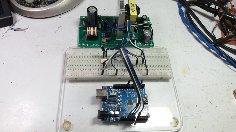 Voltage Mode Control Flyback Converter SMPUS Based on Arduino UNO