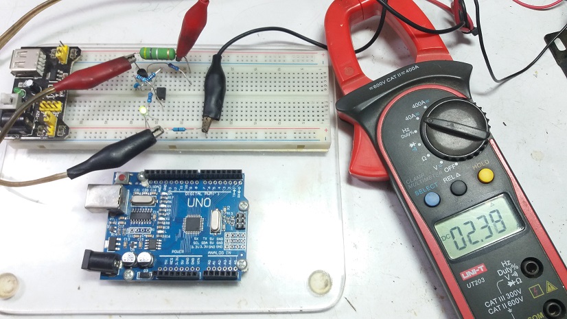 High-side current-sensing by using PNP Transistor